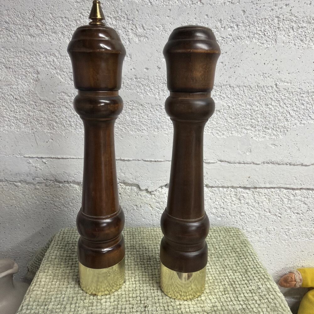 Vintage 1970s Gail Craft Wood Salt Shaker Pepper Mill Grinder 10” Japan MCM